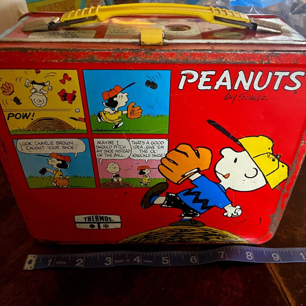 Classic Peanuts Lunch Box